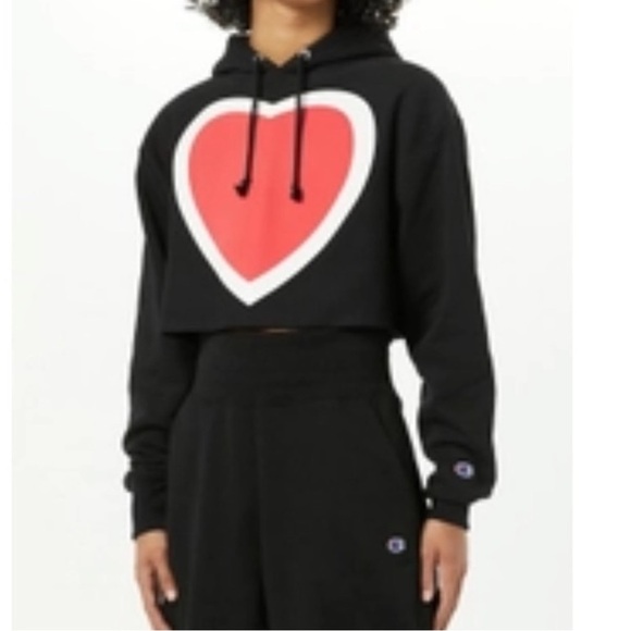Champion Tops - Champion Reverse Weave Heart Logo Black Crop Hoodie Size XL